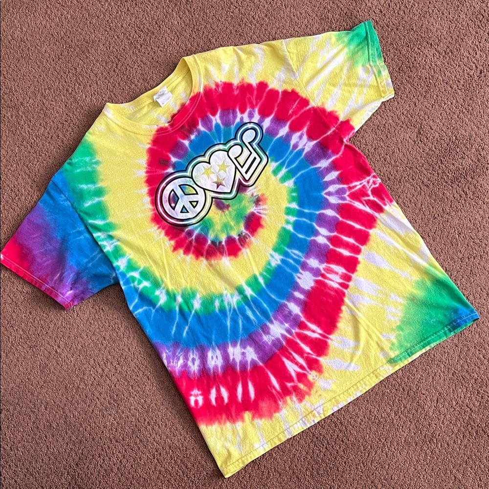 Fruit of the Loom Tie-Dye Peace Shirt - Red, Blue, Yellow, Green
